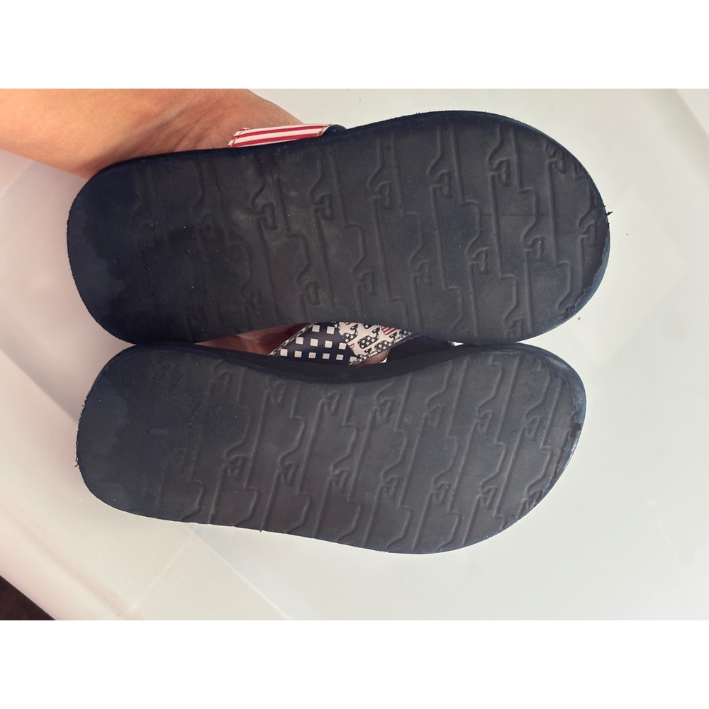 Vineyard Vines Boys Navy Blue Patriotic Flag Whale Flip Flop Sandals Size 12 - Picture 3 of 5